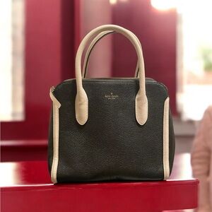 Kate Spade Duncan Caroline Lane Black and Cream Satchel Excellent!